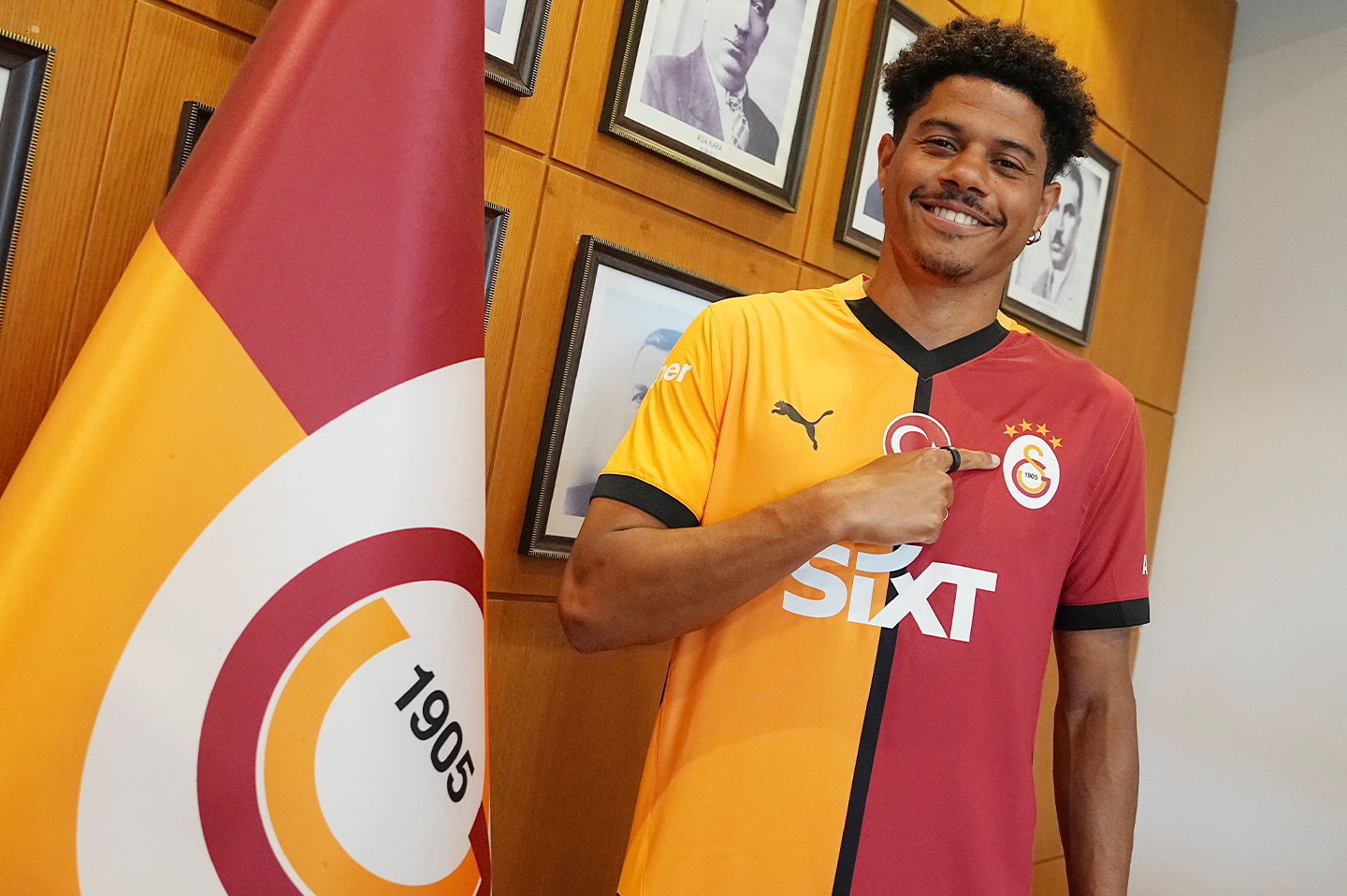 NOSSO MEIA GABRIEL SARA É O MAIS NOVO ATLETA DO GALATASARAY, DA TURQUIA.